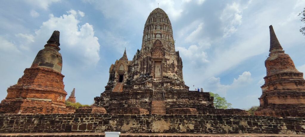 Wat Ratchaburana – Ancient prang with rich carvings